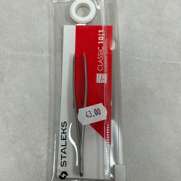 שם: פינצטה לעיצוב גבות סטאלקס – STALEKS PRO TC-10|1 מחיר: 43₪ קטגוריה: קוסמטיקה – מספרים / פינצטות תיאור : פינצטה לעיצוב גבות סטאלקס – CLASSIC 10|1 סדרת CLASSIC הינה סדרת כלים מקצועית לשימוש ביתי. מיועד ללקוחות פרטיים המעריכים איכות ועמידות. מאפייני המוצרים בסדרת CLASSIC