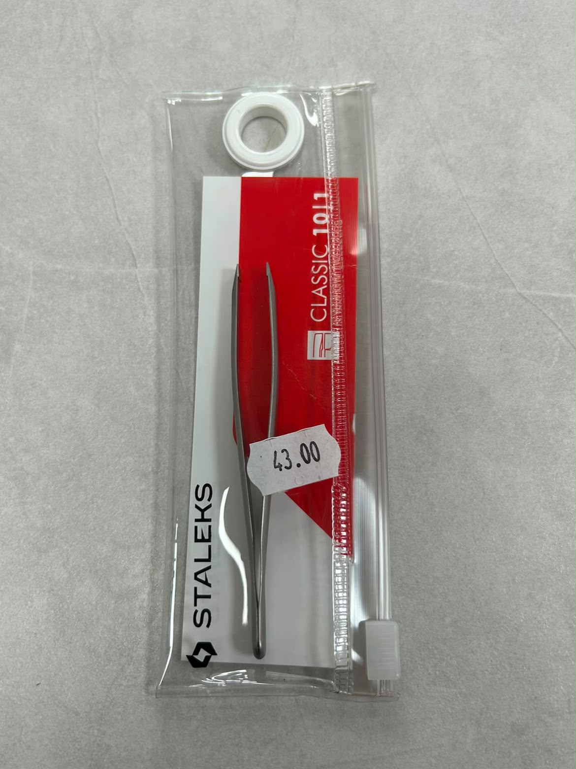 שם: פינצטה לעיצוב גבות סטאלקס – STALEKS PRO TC-10|1 מחיר: 43₪ קטגוריה: קוסמטיקה - מספרים / פינצטות תיאור : פינצטה לעיצוב גבות סטאלקס – CLASSIC 10|1 סדרת CLASSIC הינה סדרת כלים מקצועית לשימוש ביתי. מיועד ללקוחות פרטיים המעריכים איכות ועמידות. מאפייני המוצרים בסדרת CLASSIC – תמונה 2